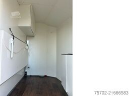  Steinsberger 3-Pferdeanhänger mit Bett