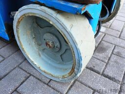 Genie GS2632 Electric, 10m Working Height, Non Marking T