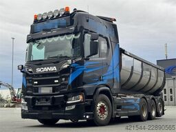 Scania R650 Tridem Hooklift Truck – Equipped for Snow Plo