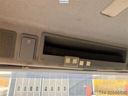 Mercedes-Benz Actros 2540 6x2 hook loader with 17-tonne hook and