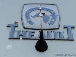 Renault Master Theault horsetruck Dubbele cabine.