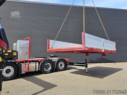 Scania R590 V8 8x2 / HMF 9520 - JIB - WINCH / TRACTOR