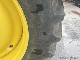 John Deere R4040I