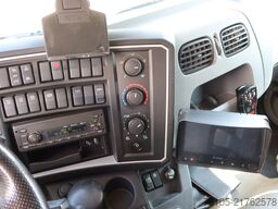 Renault D240 4X2 Bak met deuren 9 Klep 2.000 kg. Black ...