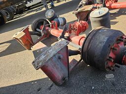 SMB TRAILER AXLE SINGLE TIRES.