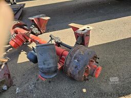 SMB TRAILER AXLE SINGLE TIRES.