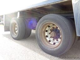 Floor 2- Flower Sales Trailer 2-Axle Flower Sales Tra...