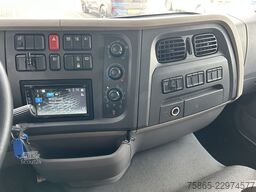 DAF LF 230 FA / 12 Ton / 215 dkm / Navi / Camera / ...