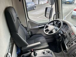 DAF LF 230 FA / 12 Ton / 214 dkm / Navi / Box / Laa...