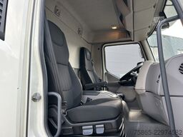 DAF LF 230 FA / 12 Ton / 214 dkm / Navi / Box / Laa...