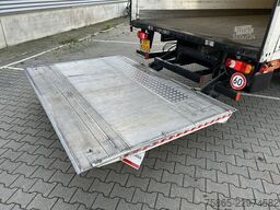 DAF LF 230 FA / 12 Ton / 214 dkm / Navi / Box / Laa...