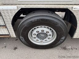 Mercedes-Benz Arocs 3243 8x4 Hyva / Swiss-Vehicle