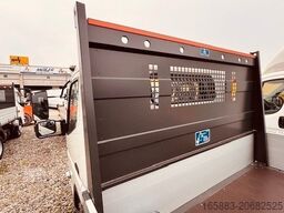 FUSO Canter 3 C 15 mit Pritsche