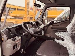 FUSO Canter 3 C 15 mit Pritsche