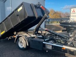 FUSO Canter 7 C 18 mit Abrollkipper  HIAB
