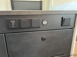 SUNLIGHT Cliff X 640 Digital Dieselheizung LED Safety