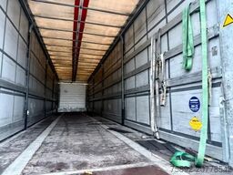 Schmitz Cargobull Edscha / Coilmulde / Liftachse