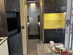  Sonstige Renault 220.12 Obermann Kabine  SAT TV