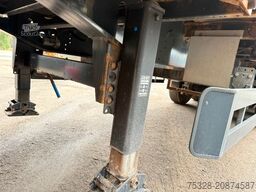 SCHWARZMÜLLER J-Serie 3 Achsen Baustoffpritsche Liftachse