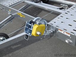 HUMBAUR Autotranporter, Baumaschinentransporter