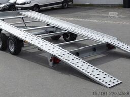 HUMBAUR Autotranporter, Baumaschinentransporter