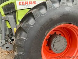 CLAAS Xerion 3300 Trac