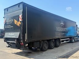 LECITRAILER Curtainslider, Getränke LaSi, LBW 2t, Lift+Lenk
