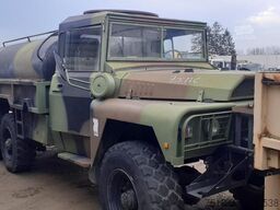 Acmat Vlra 6x6 tank