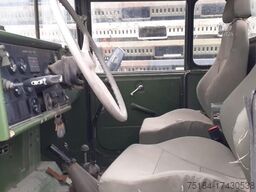 Acmat Vlra 6x6 tank