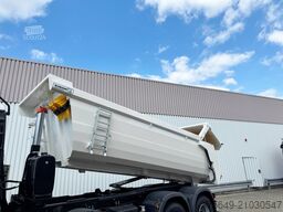 MAN TGS 41.440/480 8x4 BB TGS 41.440/480 8x4 BB, Mulde ca. 16m³ mit hydraulischer Heckklappe, mehrfach VORHANDEN