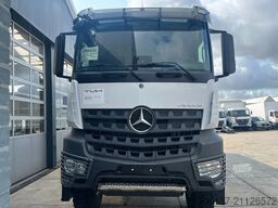 Mercedes-Benz Arocs 3340 A 6x6 Cargo Truck