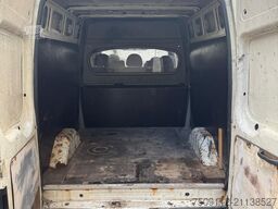 Ford Transit 2.4 TDCi 330M
