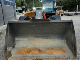 Liebherr T60.9 S Telelader