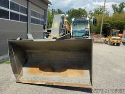 Liebherr T60.9 S Telelader