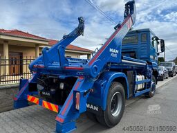 MAN nosič kontajnerov