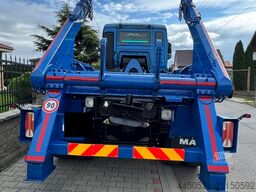 MAN nosič kontajnerov