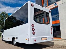 MERCEDES-BENZ 30 Sitzer Schul- Transferbus 519 Lagerfahrzeug
