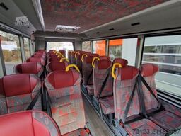 MERCEDES-BENZ 30 Sitzer Schul- Transferbus 519 Lagerfahrzeug