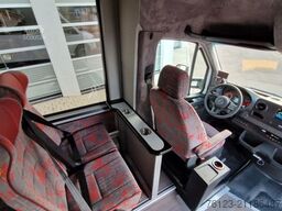 MERCEDES-BENZ 30 Sitzer Schul- Transferbus 519 Lagerfahrzeug