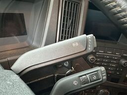 VOLVO 450 8x4 Abrollkipper MEILLER Kran PENZ 17L8.50R