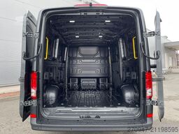 MAN TGE 3.180 L3H2 Kasten 4x4 AUTOM ACC STANDH SITZH