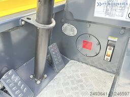 Combilift C3000CB GAS TRIPLEX 4900 POSITIONER TOP1