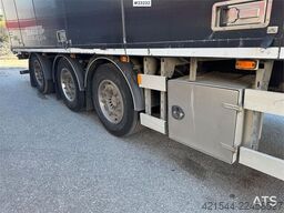 Ekeri box semi-trailer with full side opening and lift