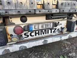 Schmitz box semi-trailer with fridge/freezer unit – load b