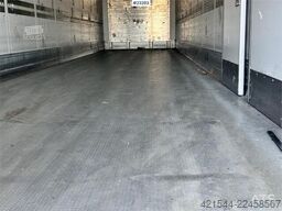 Schmitz box semi-trailer with refrigeration/freezer unit –