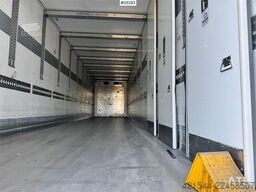 Schmitz box semi-trailer with refrigeration/freezer unit –