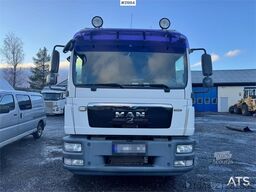 MAN TGM 15.250 bucket truck with 18 m working height –