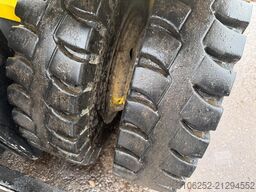 HYSTER H 4.00 XL - DIESEL - DOUBLE WHEELS - SIDE SHIFT...