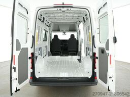 VOLKSWAGEN Crafter Kasten 35 L3H3 Autom. NAVI SITZHZ ACC