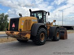 Case 1021F